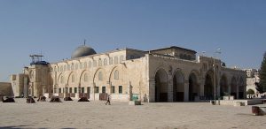 800px-Jerusalem_Al-Aqsa_Mosque_BW_2010-09-21_06-38-12